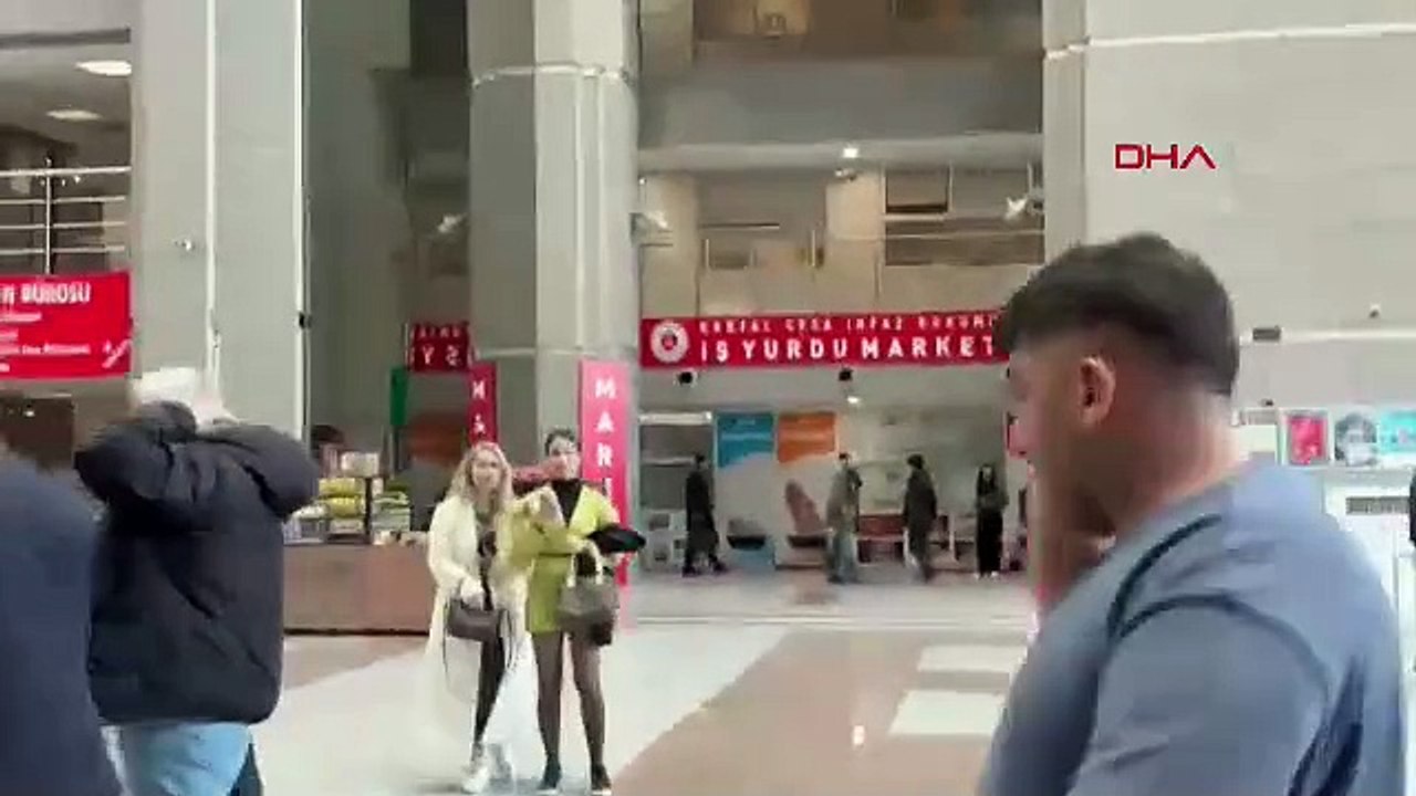 Ece Gürel\'in annesi ve babası İstanbul Adalet Sarayı\'na geldi