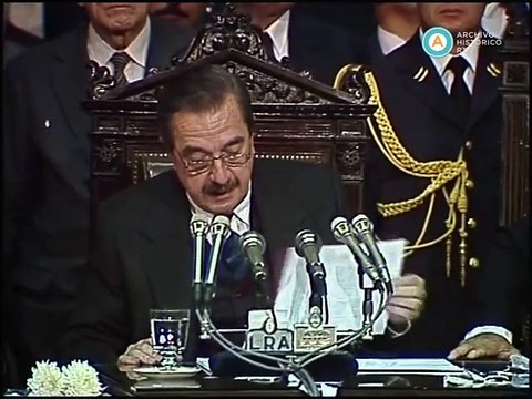 AV-1813 [Cadena nacional: Apertura de Sesiones Ordinarias: Raúl Alfonsín] (fragmento)