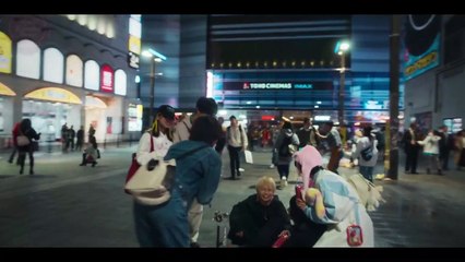 A professional sniper seeks revenge for his friend who was killed by the most dangerous gang