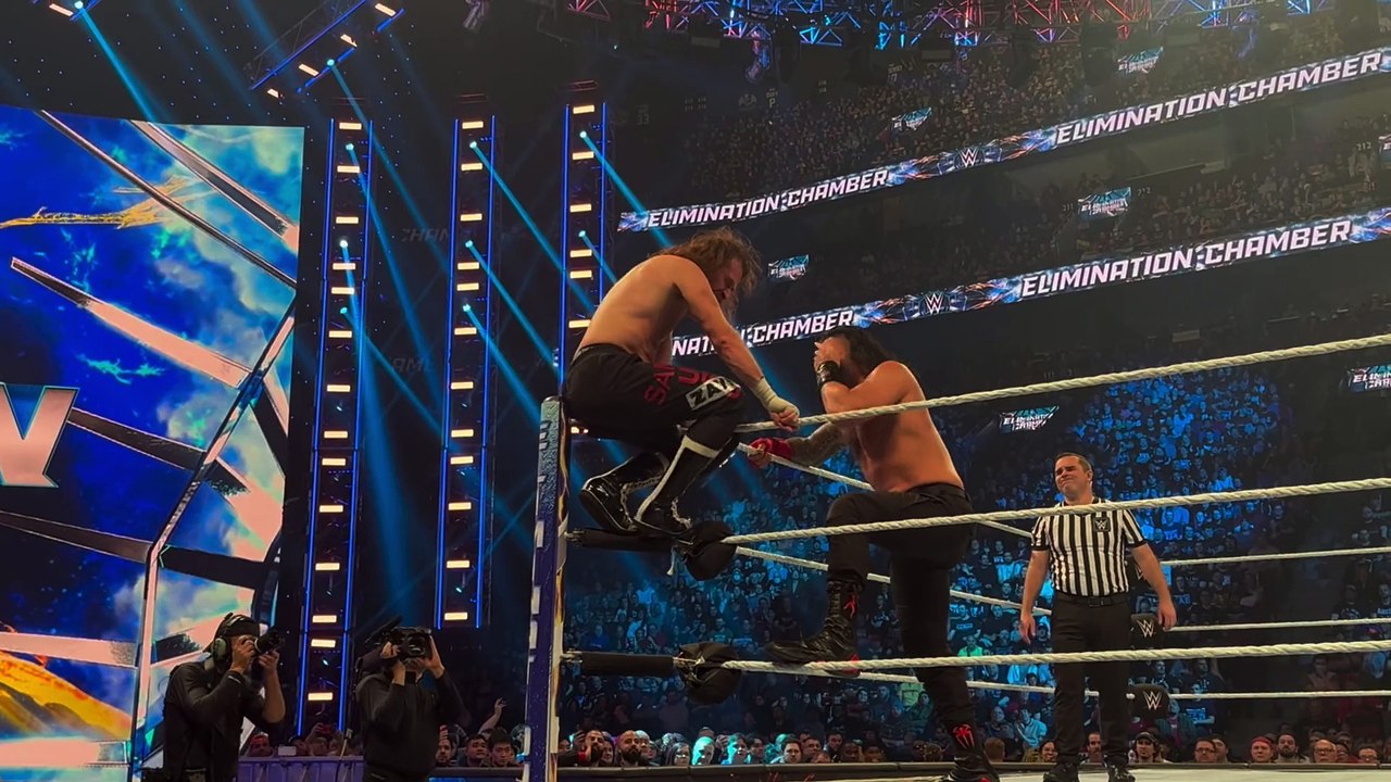 Roman Reigns vs Sami Zayn FULL MATCH - WWE Elimination Chamber 2023
