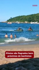 Imprudência de pilotos de jet-skis continua na praia de Taquaras