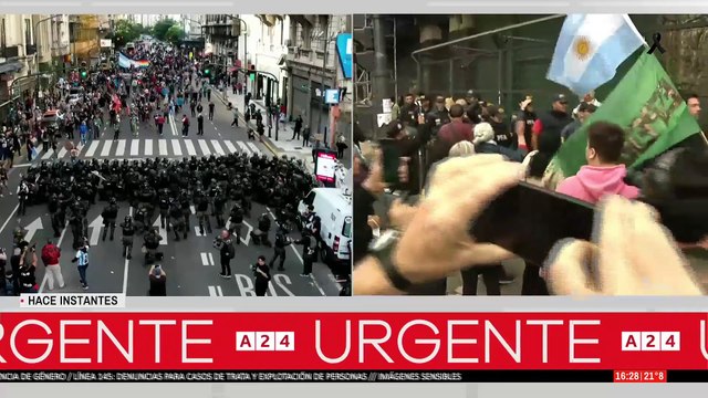 🚨MÁXIMA TENSIÓN EN LA MARCHA: CAMIONES HIDRANTES, GASES Y VARIOS DETENIDOS