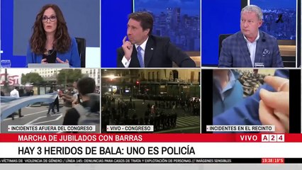 A24.com - 🔴TENSIÓN EN EL CONGRESO： HIEREN DE GRAVEDAD A UN FOTÓGRAFO  Se trata de Pablo Grillo,
