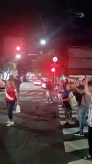 "Milei, basura, sos la dictadura" y "Que se hayan todos": cacerolazo de vecinos de Villa Crespo