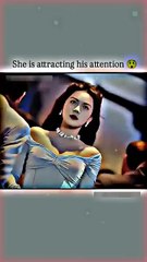 "She is attracting his attention "😯😯 #kdrama #shorts #cdrama #viralshorts