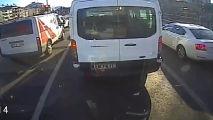 Bingöl'de zincirleme trafik kazası kamerada