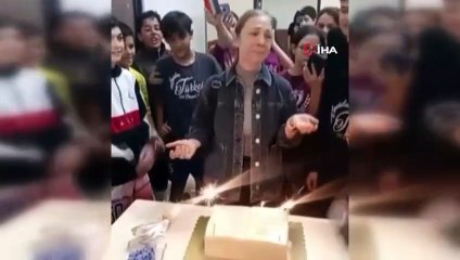 Öğretmene duygulandıran doğum günü sürprizi!