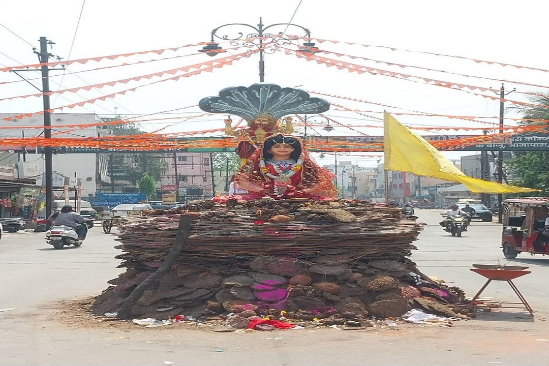 रायपुर में होलिका दहन की तैयारी