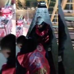 Hakları için direnen  Kuzey Star Tersanesi işçileri vince çıktı!