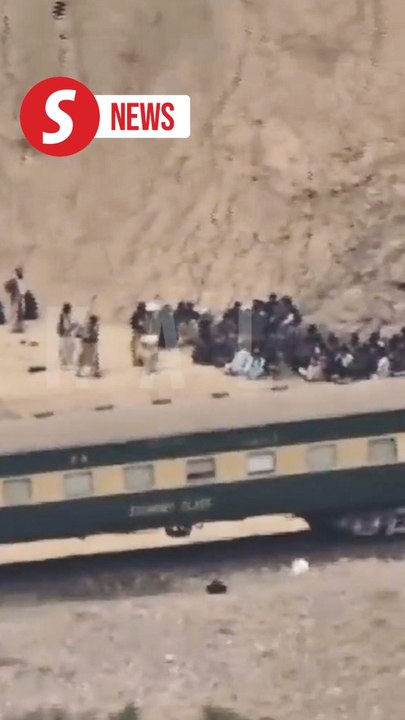 Pakistani military ends train standoff against separatist militants