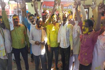 होली पर्व पर मची धूम, जमकर उड़ाए रंग और गुलाल