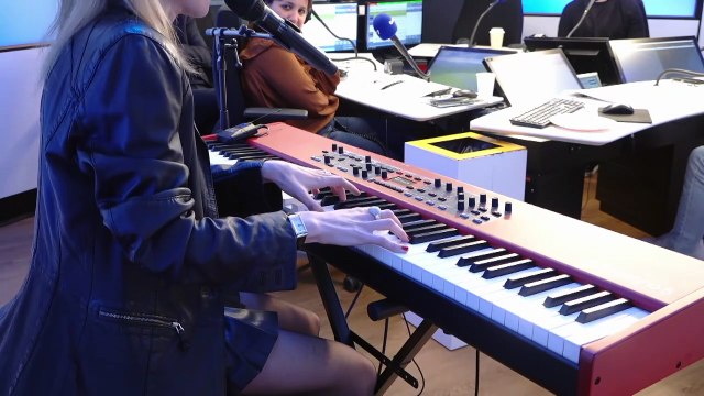 «Message personnel» : le live de Vernis Rouge dans Culture médias