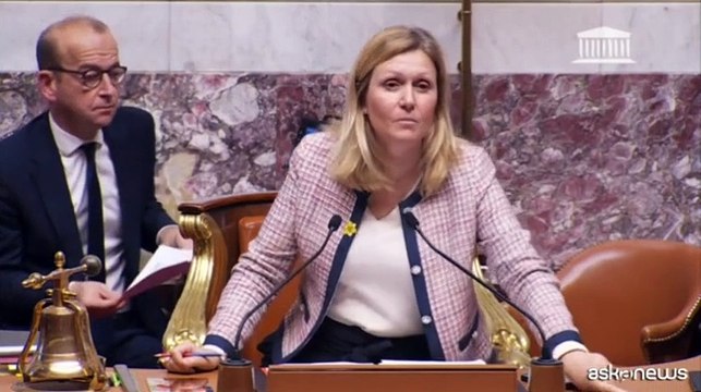 Parlamento Francia approva risoluzione per maggior sostegno a Ucraina