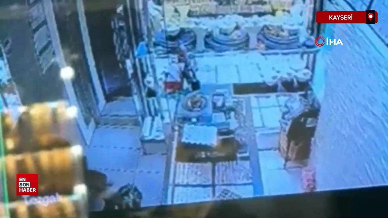 Kayseri'de sarrafın kafasına taşla vurarak kuyumcuyu soymaya çalışan yaşlı kadın
