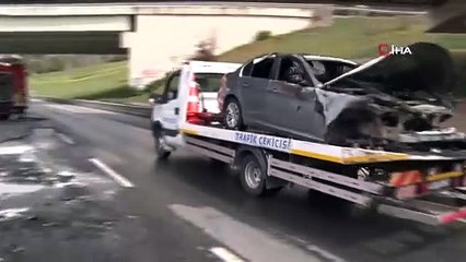 Lüks otomobil E-5'te cayır cayır yandı!