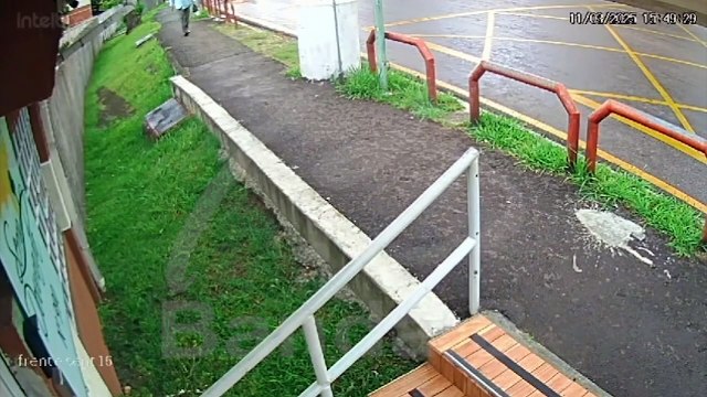 Vídeo: motorista embriagado atropela e mata idoso em calçada
