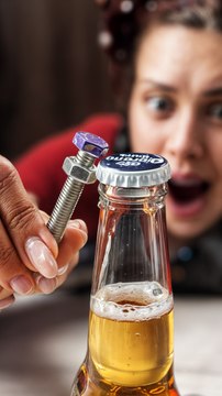 Viral hacks and gadgets are tested! open beer with a bolt and a nut, eagle wall lamp, poached egg in microwave 🥚