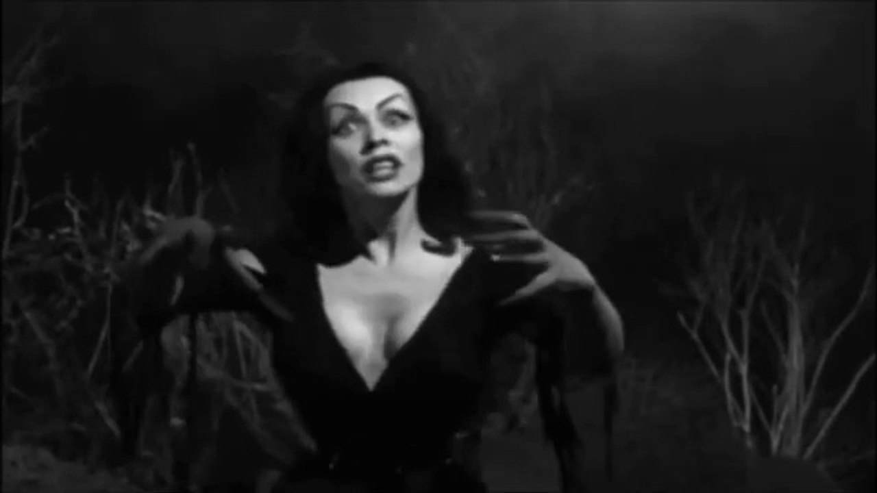 Vampira all her Plan 9 scenes in the movie