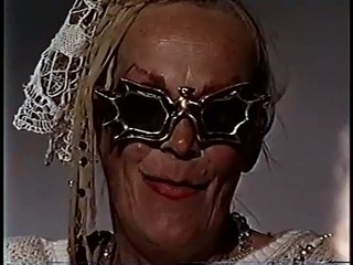 Vampira (Maila Nurmi)--Rare 1988 TV Interview, James Dean