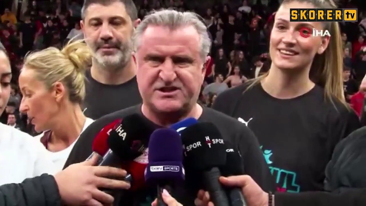 Gençlik ve Spor Bakanı Osman Aşkın Bak gösteri maçında basketbol oynadı