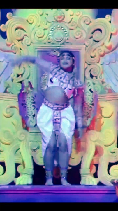 Raveena hot stage dance