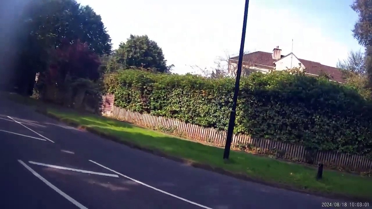 SL07 KBX | Driver close passes cyclist on Thornhill Road in Dewsbury