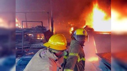 Incendio en Higüey consume fábrica de resina