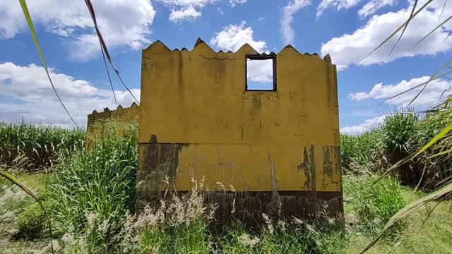 EU NUNCA VI UMA CASA ABANDONADA TÃO MISTERIOSA QUANTO ESSA