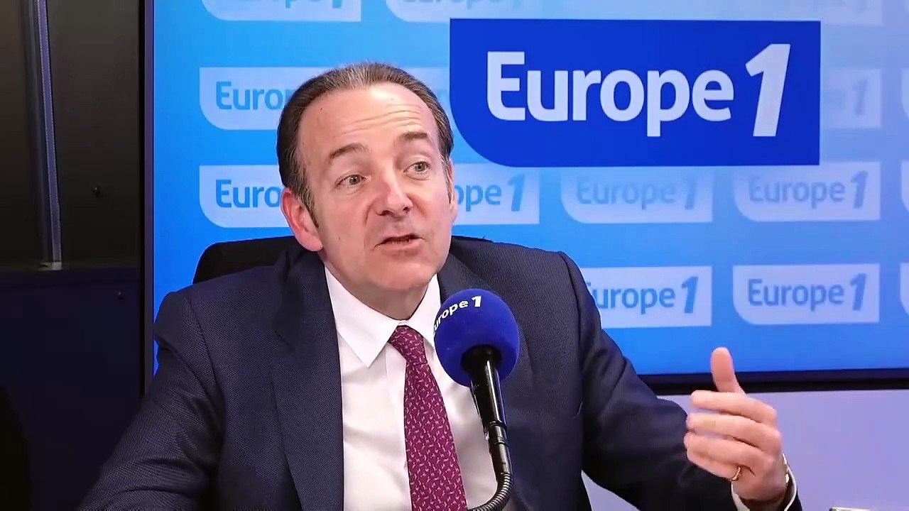 Affiches LFI caricaturant Cyril Hanouna : «On rentre en permanence une pièce dans la machine à polémiques», déplore Alexandre Malafaye