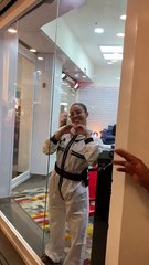 Renata recebe fofocas na 'Vitrine do Seu Fifi' e planeja expor brothers