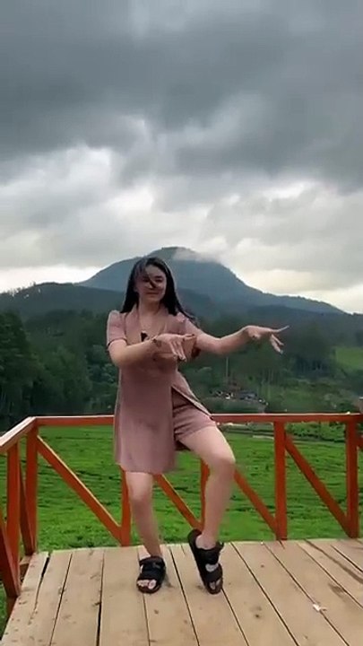 DANCE