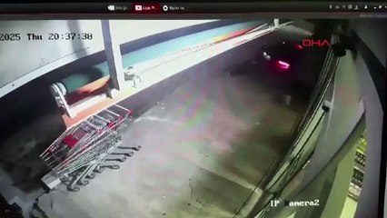 Alkollü trafik canavarı ortalığı savaş alanına çevirdi; yaralılar var!