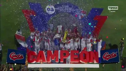 Coclé recibe el trofeo de campeón del béisbol juvenil en Panamá