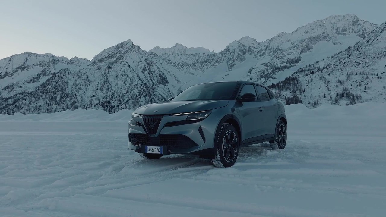 Alfa Romeo Junior Ibrida Q4 ist ab sofort bestellbar