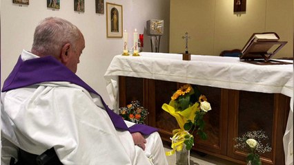 Le Vatican publie la première photo du pape depuis son hospitalisation