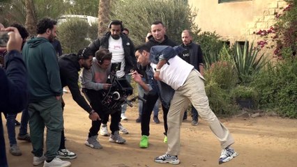 كواليس حصرية من مسلسل الحلانجي لمحمد رجب 🎬 استمتع بمشاهدته في رمضان 2025