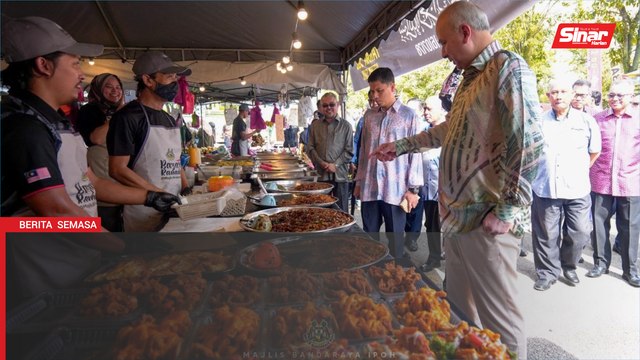 Sultan Nazrin beli juadah berbuka di Bazar Ramadan Stadium Perak