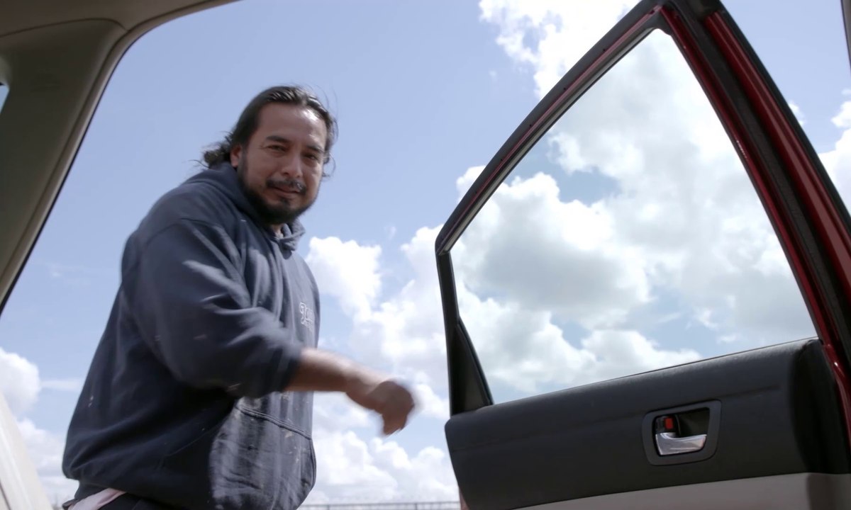 An Hour from the Middle of Nowhere - Trailer (Deutsche UT) HD