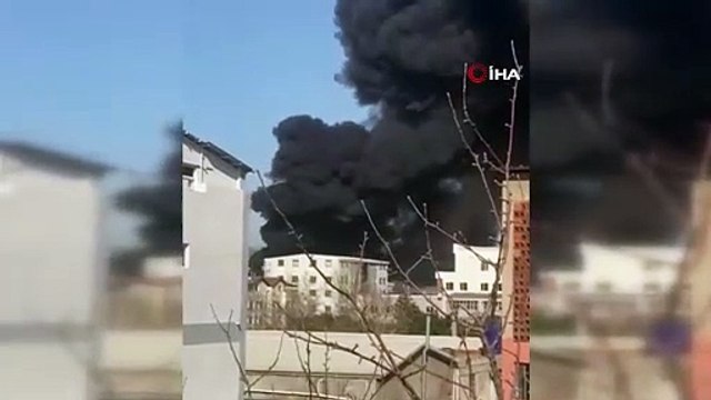 İstanbul'da büyük yangın! Dumanlar gökyüzünü kapladı