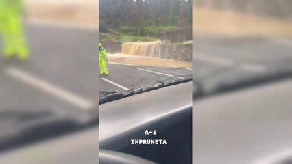 Maltempo in Toscana, A1 in tilt: l'acqua invade l'autostrada nella zona di Firenze