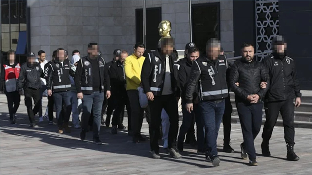 Çanakkale'de otelde balyozlu ve bıçaklı kavga: 10 zanlı yakalandı