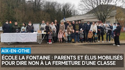 Belle mobilisation devant la maternelle d’Aix-en-Othe pour dire non à la fermeture d’une classe