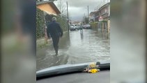 Massa, via Pisa allagata. Lo sfogo di un insegnante: 