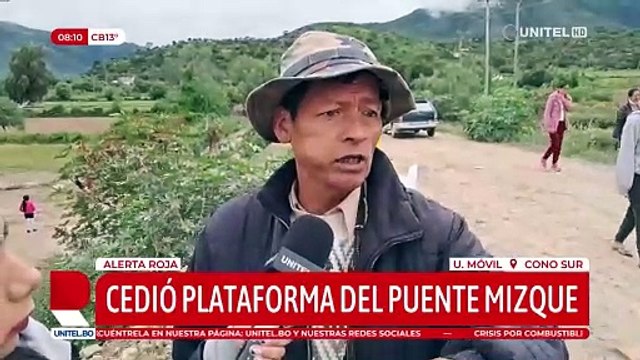 Cede parte de la plataforma de un puente en Mizque tras la crecida de un río producto de las intensas lluvias