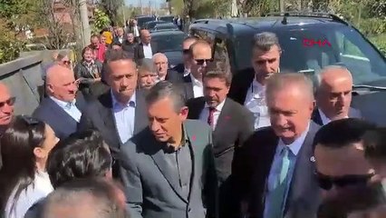 Özgür Özel'den kulislerde konuşulan o iddiaya yanıt: ''Magazin konularıyla bir ilgim yok''