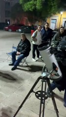 Duranguenses disfrutan del eclipse lunar desde la Plaza IV Centenario