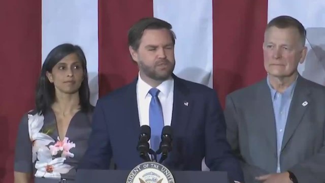JD Vance ridicules anti-Trump protesters during his last speech