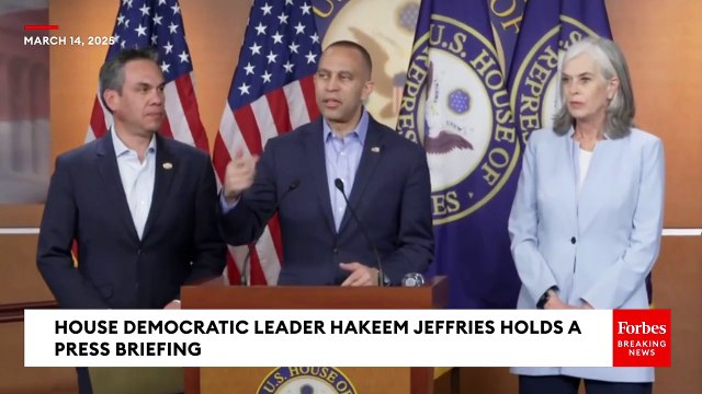 Hakeem Jeffries Says House Dems Are 'Strongly Opposed' To CR After Schumer Backs It