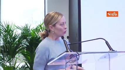 Meloni all'Argotec di Torino: «Penso in grande per l'Italia, no alle scorciatoie»