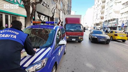 Eskişehir'de o araçlar tek tek tespit edildi! Duraklarda ceza